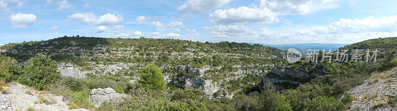 Luberon:靠近Gordes的Veroncle峡谷