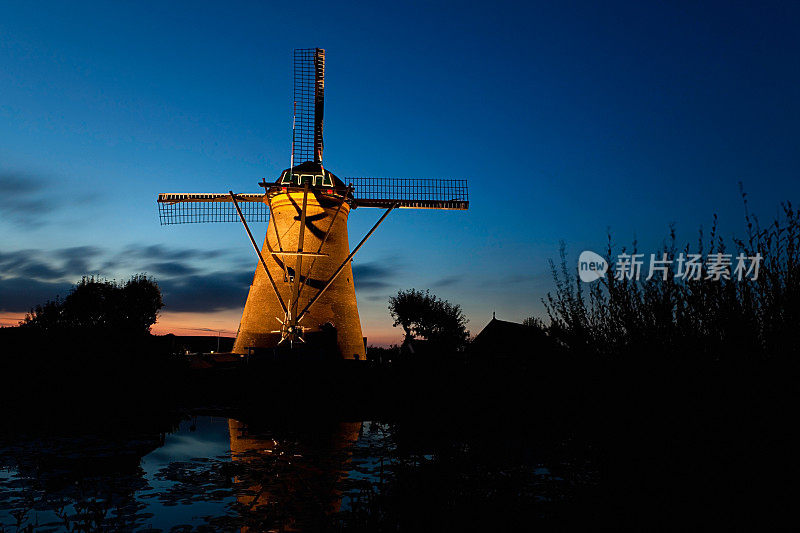 荷兰。荷兰风景与风车。