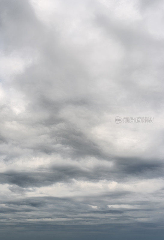 风暴的天空,雨