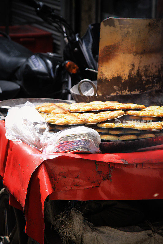 市场上的印度街头小吃
