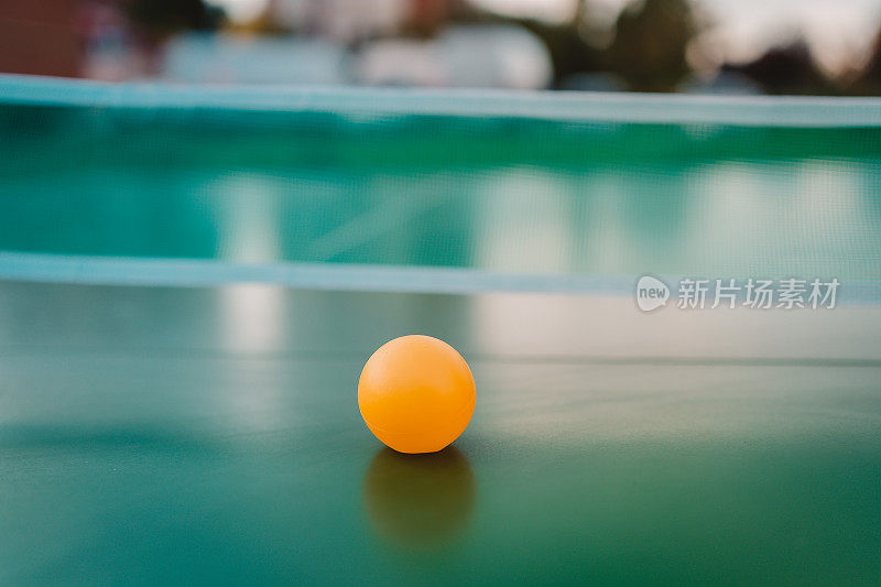 黄色的乒乓球