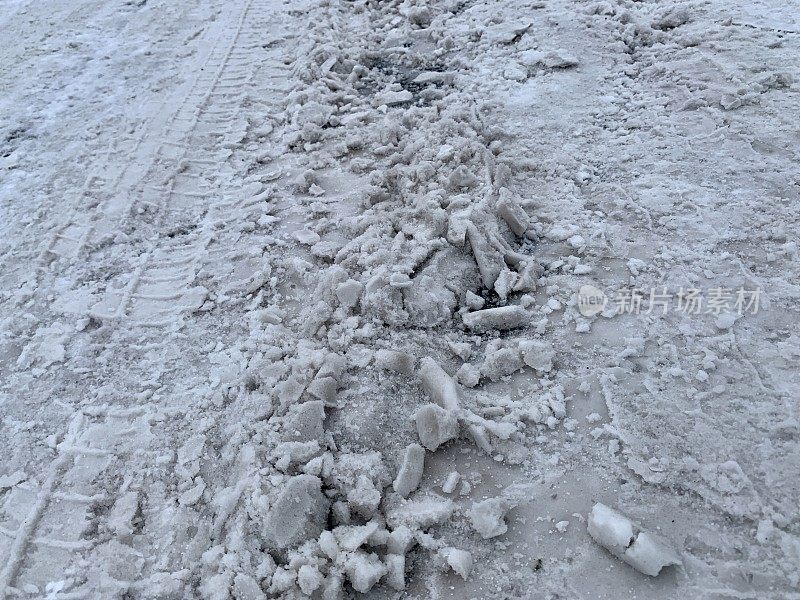 雪覆盖的道路