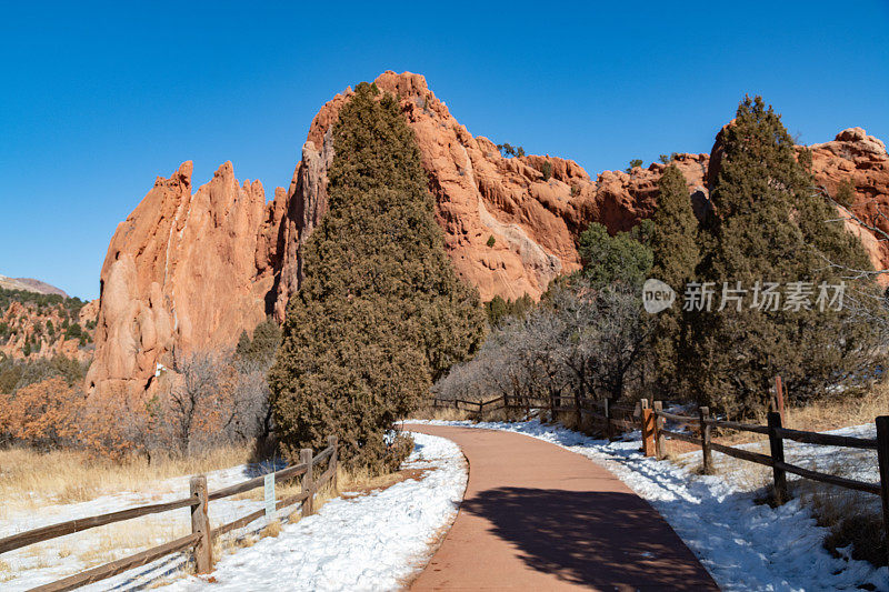 “北门”砂岩岩层——众神花园