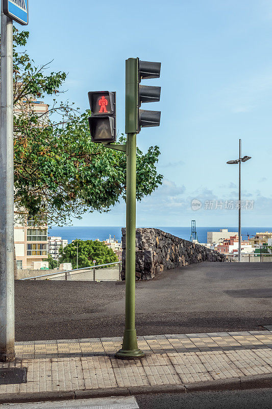西班牙特内里费岛圣克鲁斯的红绿灯