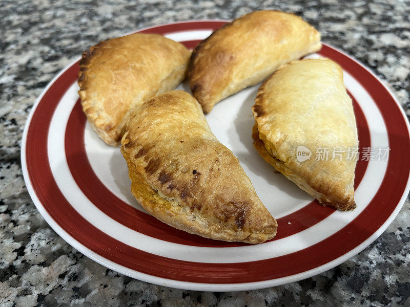 自制的秘鲁风味肉馅卷饼