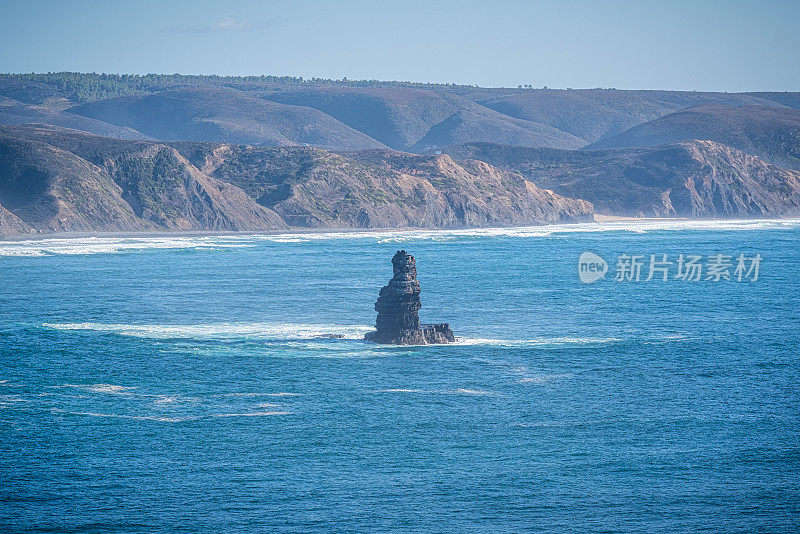 Arrifana海滩(Aljezur，在阿尔加维，葡萄牙)。