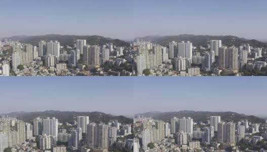 密集的城市建筑和城市天际线的航空摄影高清在线视频素材下载