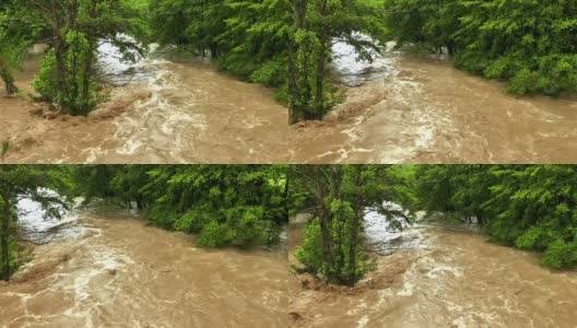 暴雨过后河水泛滥高清在线视频素材下载