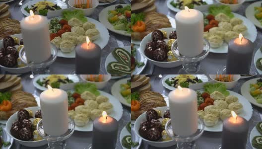 餐厅里晚餐用蜡烛的结婚餐桌高清在线视频素材下载