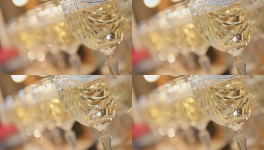 一排装满香槟酒的玻璃杯排好，随时可以享用高清在线视频素材下载