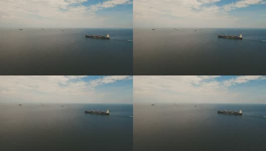 航空货船在海上抛锚停泊。菲律宾,马尼拉高清在线视频素材下载