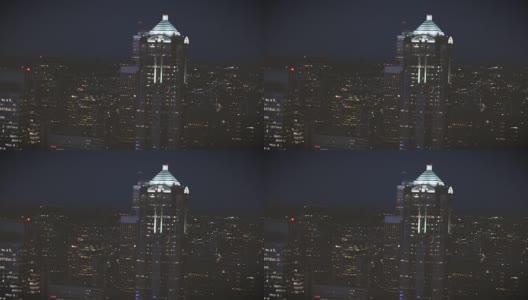 摩天大楼顶层夜间直升机电影高清在线视频素材下载