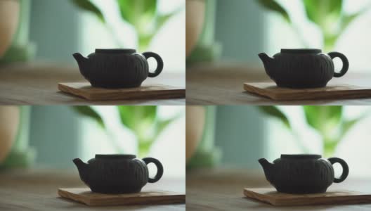 把茶舀进茶壶高清在线视频素材下载
