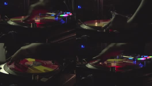 DJ在唱机转盘上玩刮碟高清在线视频素材下载