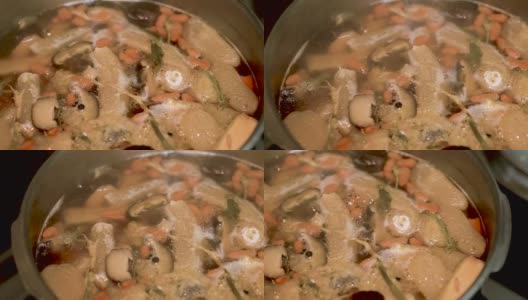 SLO MO竹蘑菇排骨汤。高清在线视频素材下载