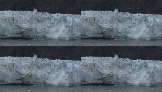 小冰块从阿拉斯加的玛格丽冰川上落下。高清在线视频素材下载