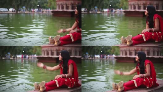 女人玩干净的水湖高清在线视频素材下载