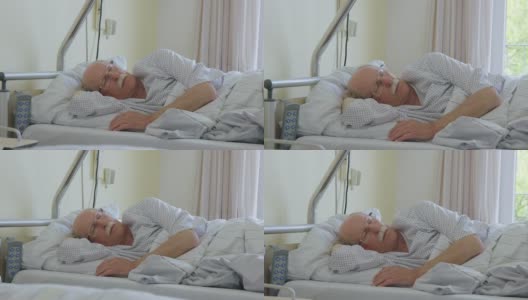 老人舒服地睡在病床上高清在线视频素材下载