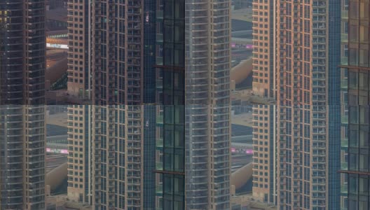 迪拜的天际线和摩天大楼，从上面可以看到迪拜码头的夜晚和白天高清在线视频素材下载