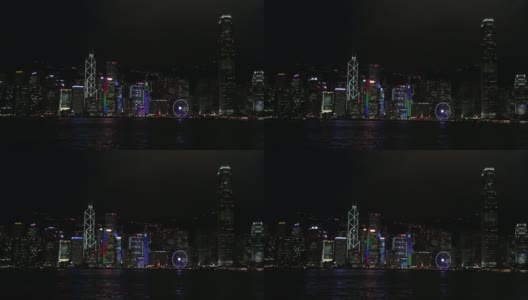 港岛的天际线与摩天大楼的夜晚，九龙的城市景观高清在线视频素材下载