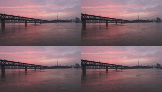 武汉长江大桥日落。具有里程碑意义的武汉,湖北,中国高清在线视频素材下载