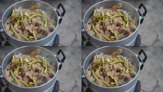清蒸蔬菜在锅上木炭炉泰国烹饪的概念。高清在线视频素材下载