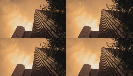 安布尔在市区摩天大楼的电影镜头高清在线视频素材下载