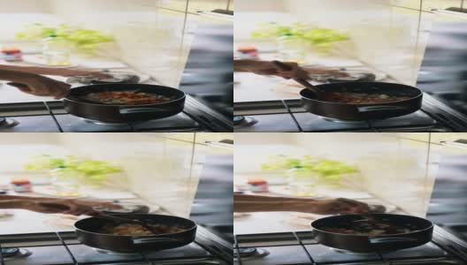 亚洲高级妇女在家做饭高清在线视频素材下载