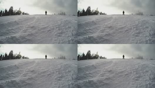 冬季活动。在新雪上滑雪高清在线视频素材下载
