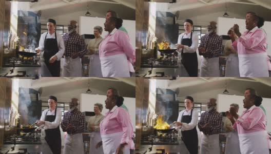 厨师用火烹饪蔬菜高清在线视频素材下载