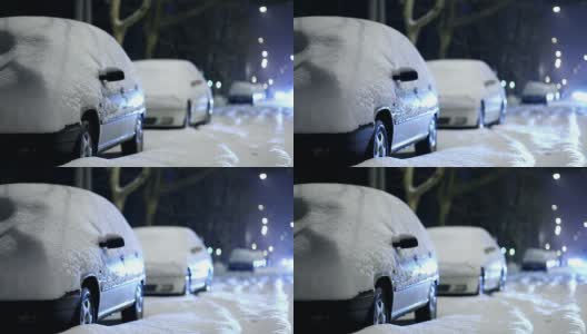 雪地里的汽车高清在线视频素材下载