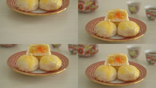 咸蛋月饼花生或坚果咸蛋春卷高清在线视频素材下载