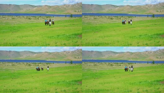 蒙古的风景中有骑马的人高清在线视频素材下载