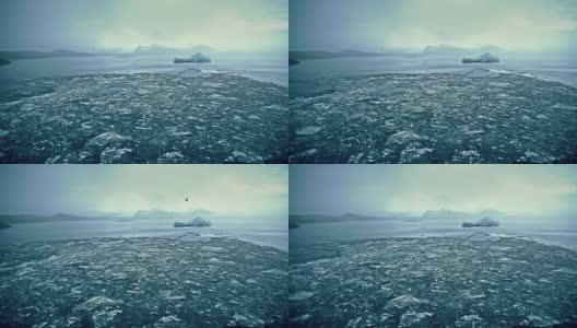 冰岛Jokulsarlon的冰山高清在线视频素材下载