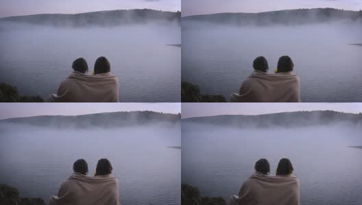 早上好!雾湖的美丽景色高清在线视频素材下载