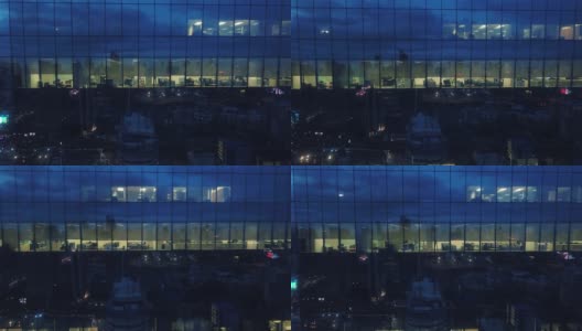 空中夜城窗玻璃反射建筑高清在线视频素材下载