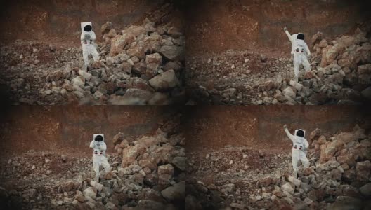 宇航员正在检查来自月球的岩石样本高清在线视频素材下载