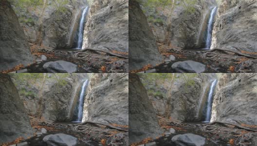 特鲁多斯山森林中的米洛梅里瀑布和小溪高清在线视频素材下载