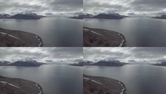 冰雪覆盖的斯瓦尔巴特群岛。用无人机拍摄的图像。高清在线视频素材下载