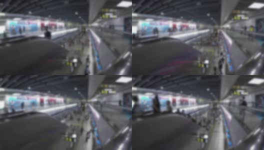 模糊离焦的时间跨度人们在高峰时间乘坐地铁。间隔拍摄台北高清在线视频素材下载