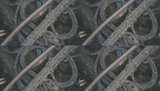 天桥鸟瞰图和繁忙的交通高清在线视频素材下载
