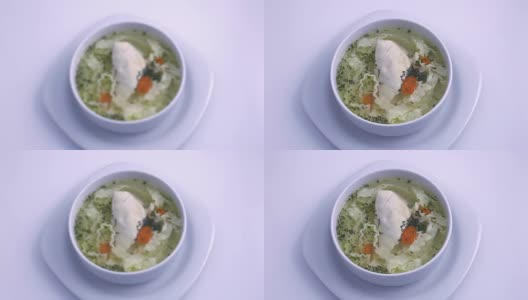 简单的鸡汤，特写高清在线视频素材下载