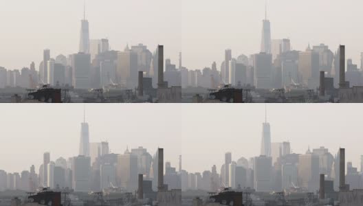 日落时分，烟雾弥漫的纽约世贸中心天际线高清在线视频素材下载
