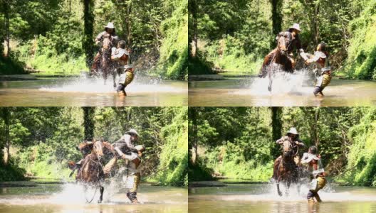 慢Mo牛仔骑马跳跃与古代武士战斗高清在线视频素材下载
