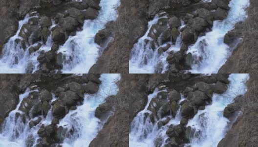 来自瀑布“Kegon瀑布”的小溪，近距离观察。秋天的日本风景很美高清在线视频素材下载