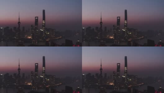T/L PAN Shanghai Skyline at Dawn, from Night to Day /上海，中国高清在线视频素材下载