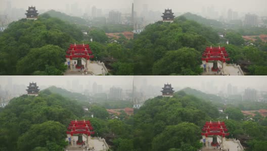 大雾天武汉市最著名的寺庙屋顶全景4k中国高清在线视频素材下载