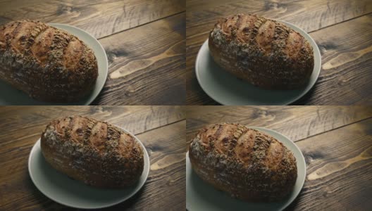 桌上的新鲜烤面包高清在线视频素材下载