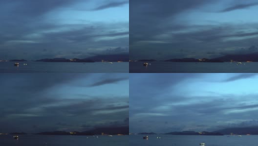 时间-深蓝色的云景在海上光船黄昏到黑暗高清在线视频素材下载