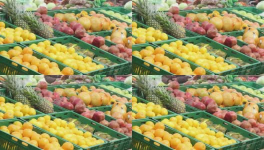 这家商店出售水果。市场柜台上的收获。高清在线视频素材下载
